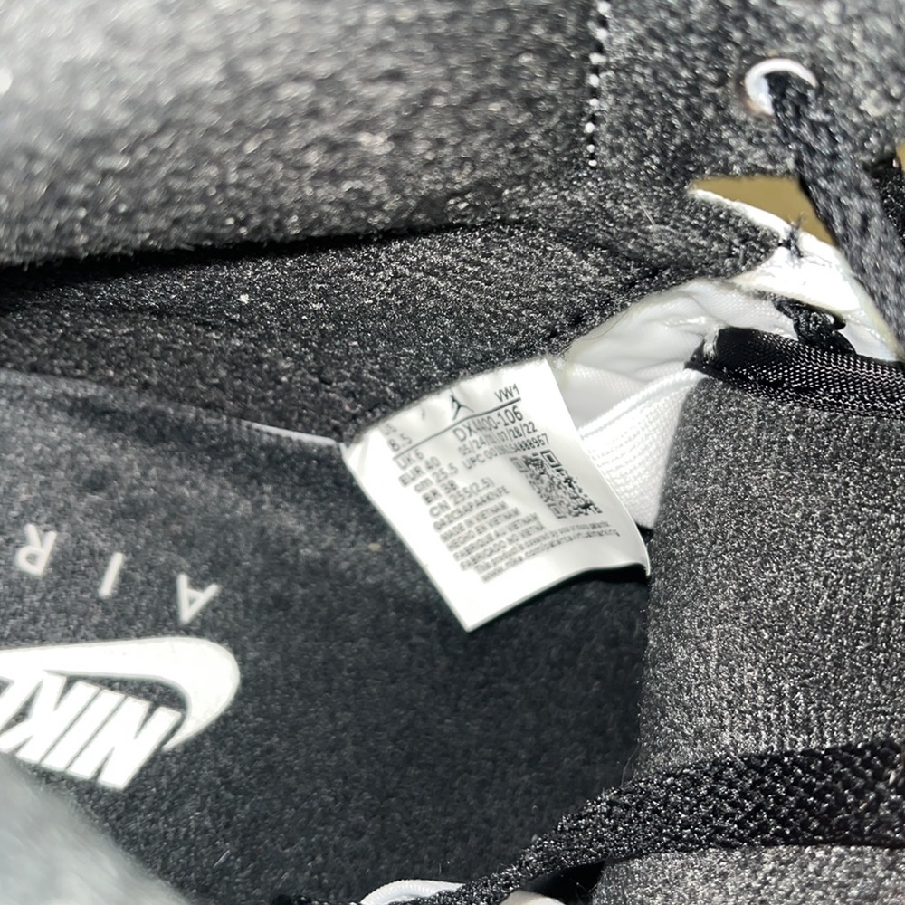 Air Jordan 2 Retro ‘Chicago’ - Picture 5 of 6
